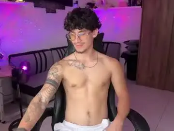 Chaturbate Free Porn Cam of kisan_smith