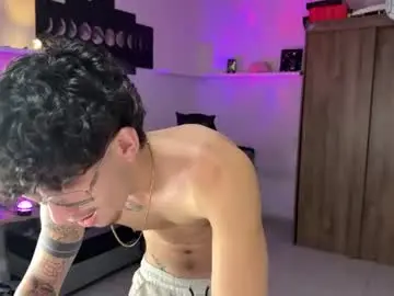 Chaturbate Watch Live Sex Cams of kisan_smith