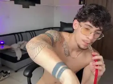 Chaturbate Watch Live Sex Cams of kisan_smith