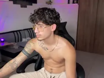 Chaturbate Live Sex of kisan_smith
