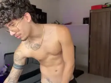 Chaturbate Best live sex cam show of kisan_smith