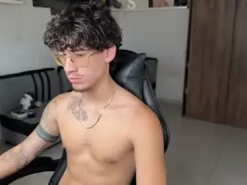 Chaturbate Best live sex cam show of kisan_smith