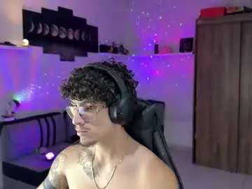 Chaturbate Free Porn Cam of kisan_smith