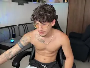 Chaturbate Watch Live Sex Cams of kisan_smith