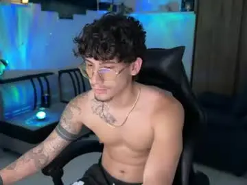 Chaturbate Free Porn Cam of kisan_smith