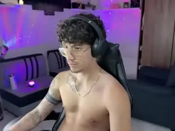 Chaturbate Sex Cam of kisan_smith