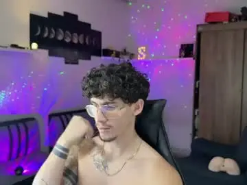 Chaturbate Best live sex cam show of kisan_smith