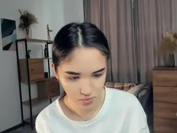 Chaturbate Live Porn of lola_weis