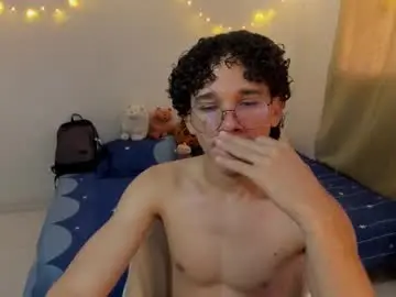 Chaturbate Private Sex Chat of tom_blue10