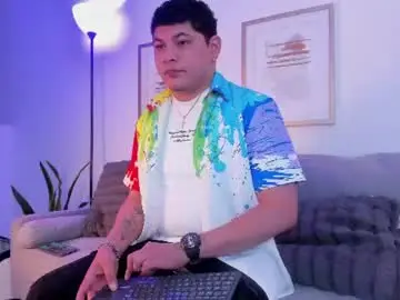 Chaturbate Live Sex Cam of yhan_alvarez25