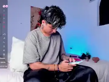 Chaturbate Live Sex Cam of zuryramirez_