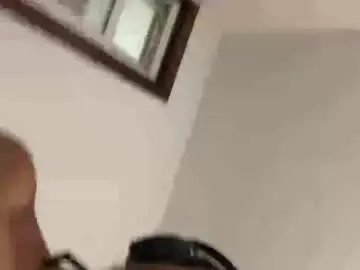 Chaturbate Best live sex cam show of bareffoot10