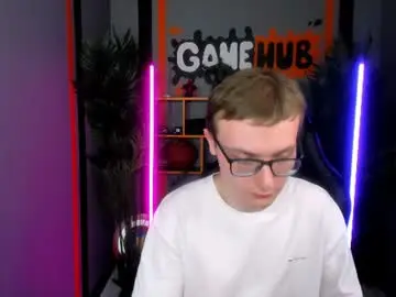 Chaturbate Live Sex Cam of emmit_barker