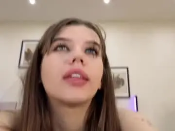 Chaturbate Live Sex Cam of jenie_fire