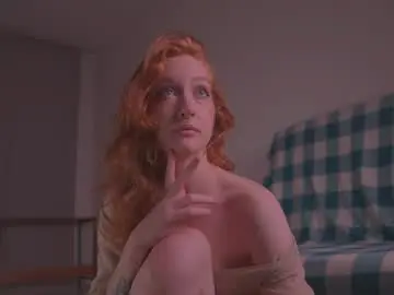 Chaturbate Best live sex cam show of iara_mi