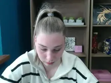 Chaturbate Live Porn of lucky_barbie