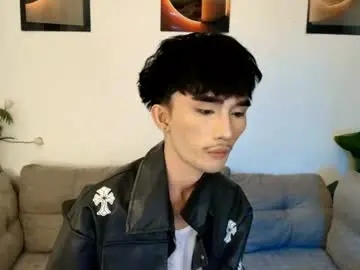 Chaturbate Live Sex Cam of alluring_alpha