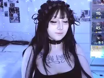 Chaturbate Live Sex Cam of crystalsomnia