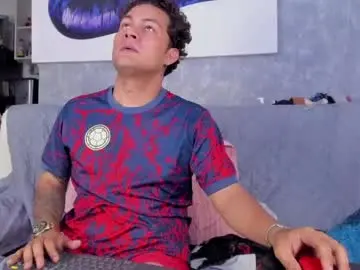 Chaturbate Live Sex Cam of damon_storm