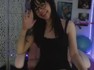 Chaturbate Adult Video Chat of makiyahbelle2