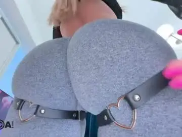 Chaturbate Nude Webcam of scarlettandtom