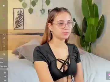 Chaturbate Sex Chat of shei1a_shy