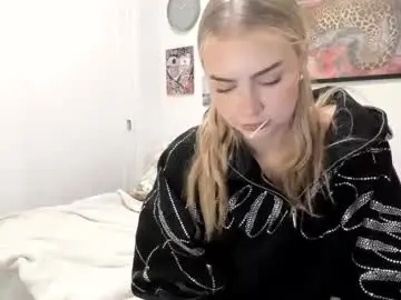 Chaturbate Adult Video Chat of ariah_is_blonde