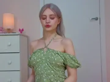 Chaturbate Watch Live Sex Cams of lunarr_kitten