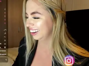 Chaturbate Live Sex Cam of mariadanielasanchez