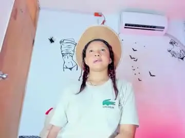 Chaturbate Best live sex cam show of emilly_coper18