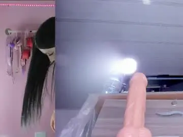 Chaturbate Best live sex cam show of emily_foxxxi