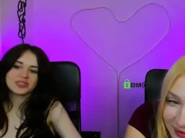 Chaturbate Best live sex cam show of emilynxx