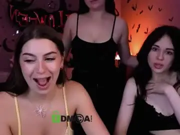 Chaturbate Live Sex Cam of emilynxx