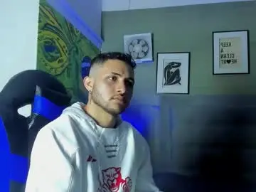 Chaturbate Watch Live Sex Cams of jhonny_flames7