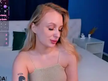 Chaturbate Live Sex Cam of kiraruiz