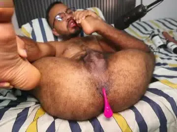 Chaturbate Adult Webcam of little_bear00