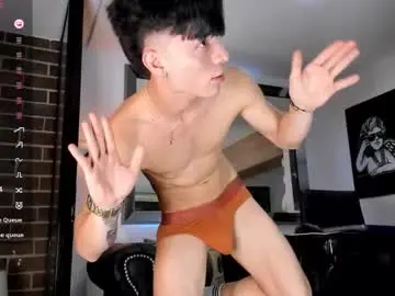 Chaturbate Best live sex cam show of pretur_crubaa