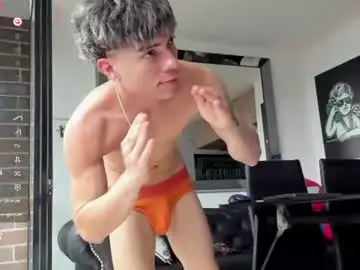 Chaturbate Live Sex Cam of pretur_crubaa
