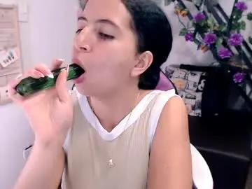 Chaturbate Live Sex Cam of samantha2girl