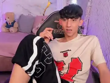 Chaturbate Watch Live Sex Cams of ethann_tay1