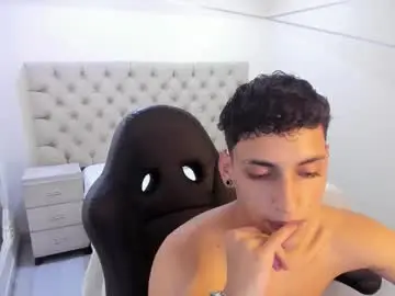 Chaturbate Sex Cam of jhoanleandro