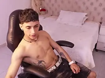 Chaturbate Live Sex Cam of jhoanleandro