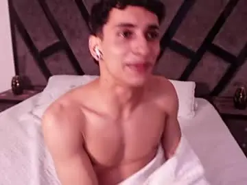 Chaturbate Live Sex Cam of jhoanleandro