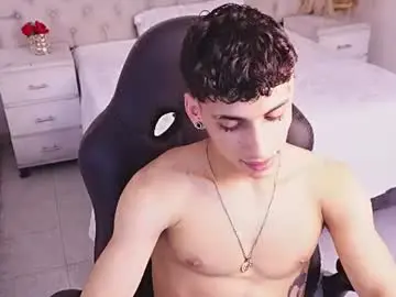 Chaturbate Live Sex Cam of jhoanleandro