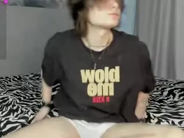 Chaturbate Live Sex Cam of lazydarkknight