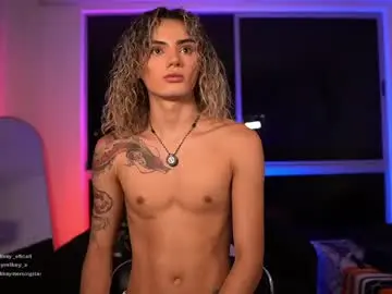 Chaturbate Free Porn Cam of mikeymorningstar