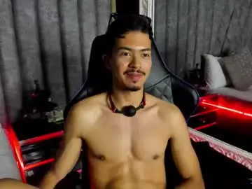 Chaturbate Live Sex Cam of nicolaikarav