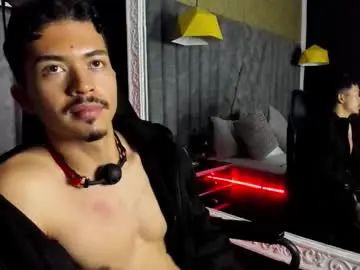 Chaturbate Sex Cam of nicolaikarav