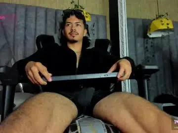 Chaturbate Watch Live Sex Cams of nicolaikarav