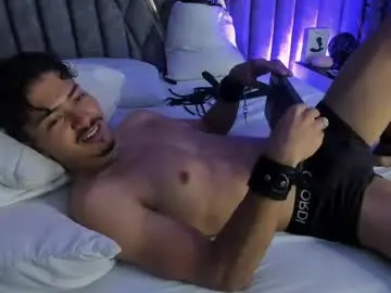 Chaturbate Best live sex cam show of nicolaikarav
